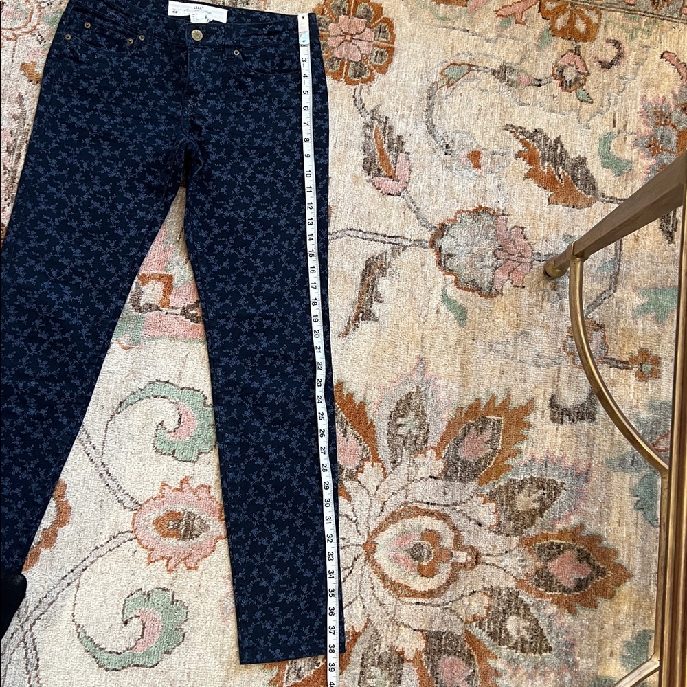 Stylish Blue Patterned Jeans - Picture 6 of 7